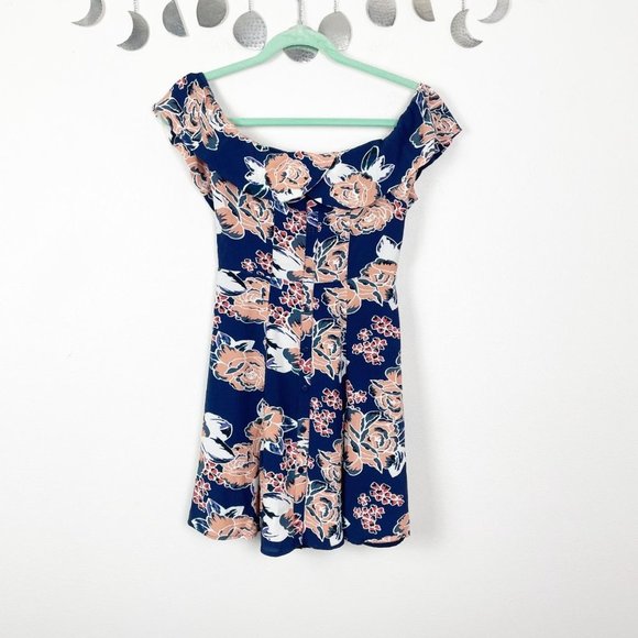 Lovers + Friends Woman's Sz XS Blue Vineyard Floral Off the Shoulder Dress - Picture 4 of 12
